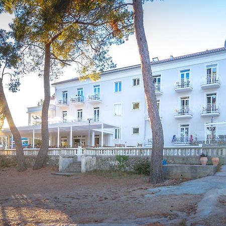 Hotel Bor Кърк Екстериор снимка